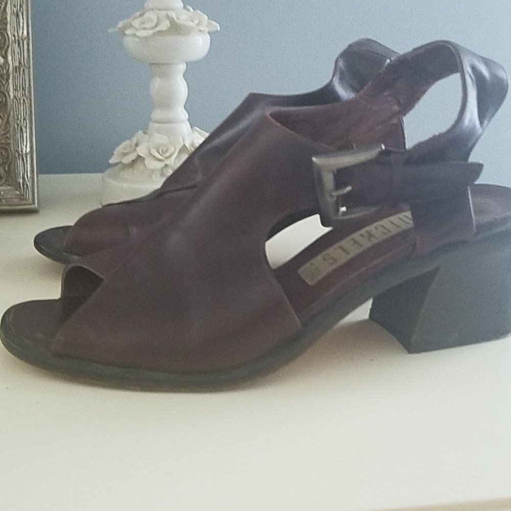 Nickels Vintage Sandals Size 6